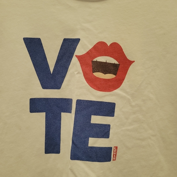 NWT Levi's Vote Tee - Picture 5 of 11